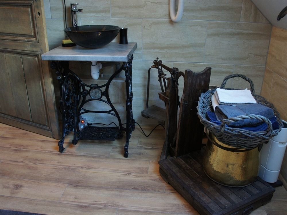 โอ โลฌี เดอ ลา ซอลร์ Bed & Breakfast Ferriere-la-Petite ภายนอก รูปภาพ